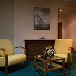 De