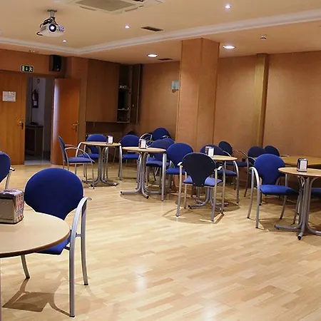 Hotel De 3*