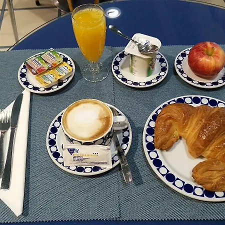 De Hotell 3*